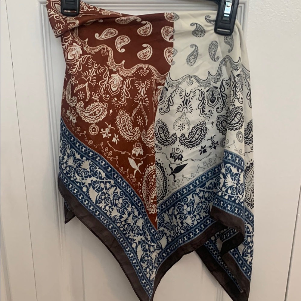 Paisley Patterned Scarf - Picture 2 of 2